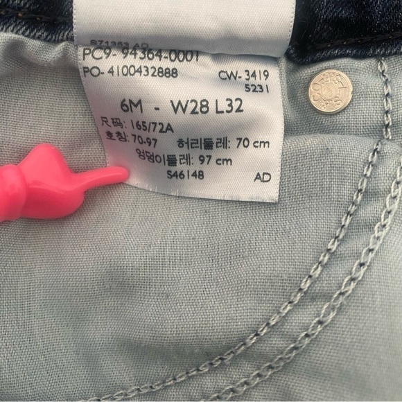 Signature Levi Strauss & Co. Modern Bootcut Size 6M Fringe Hems Stretch - Picture 10 of 12